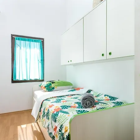 شقة With Parking Space - 20874